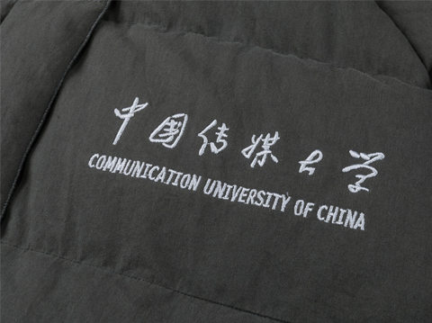 中國傳媒大學(xué)定制羽絨服-長(zhǎng)款羽絨服定制